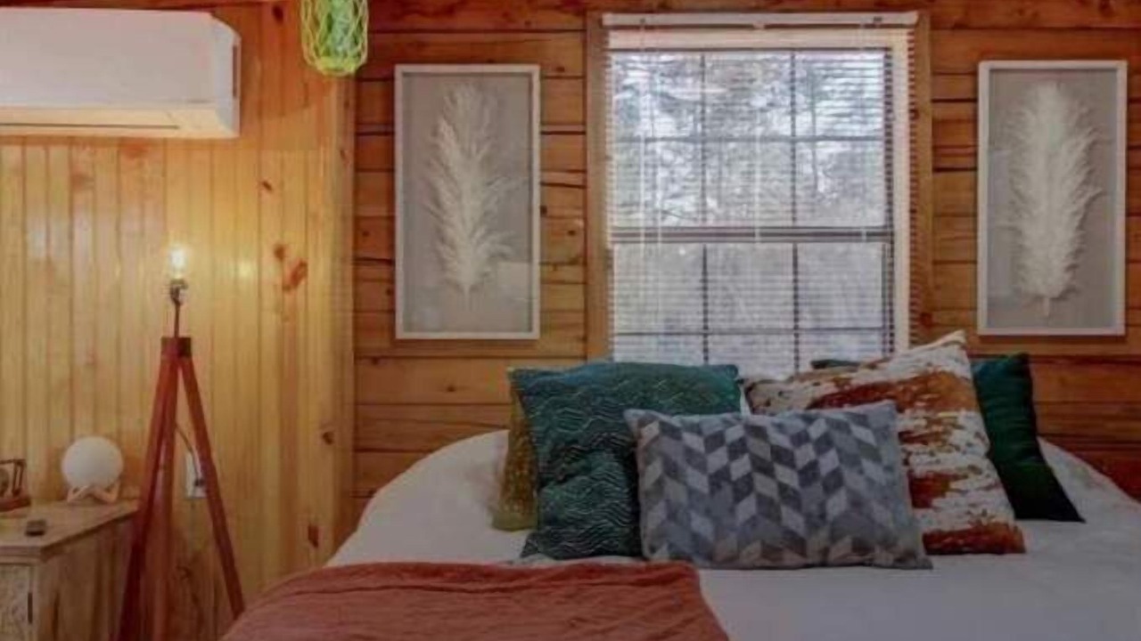 Photo of Bedroom in Mount Ida