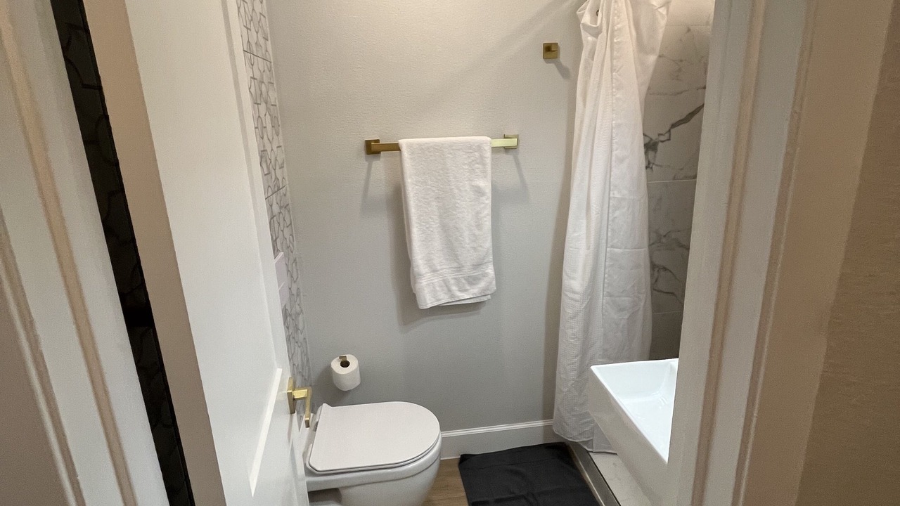 Photo of Bathroom in Parker Lane