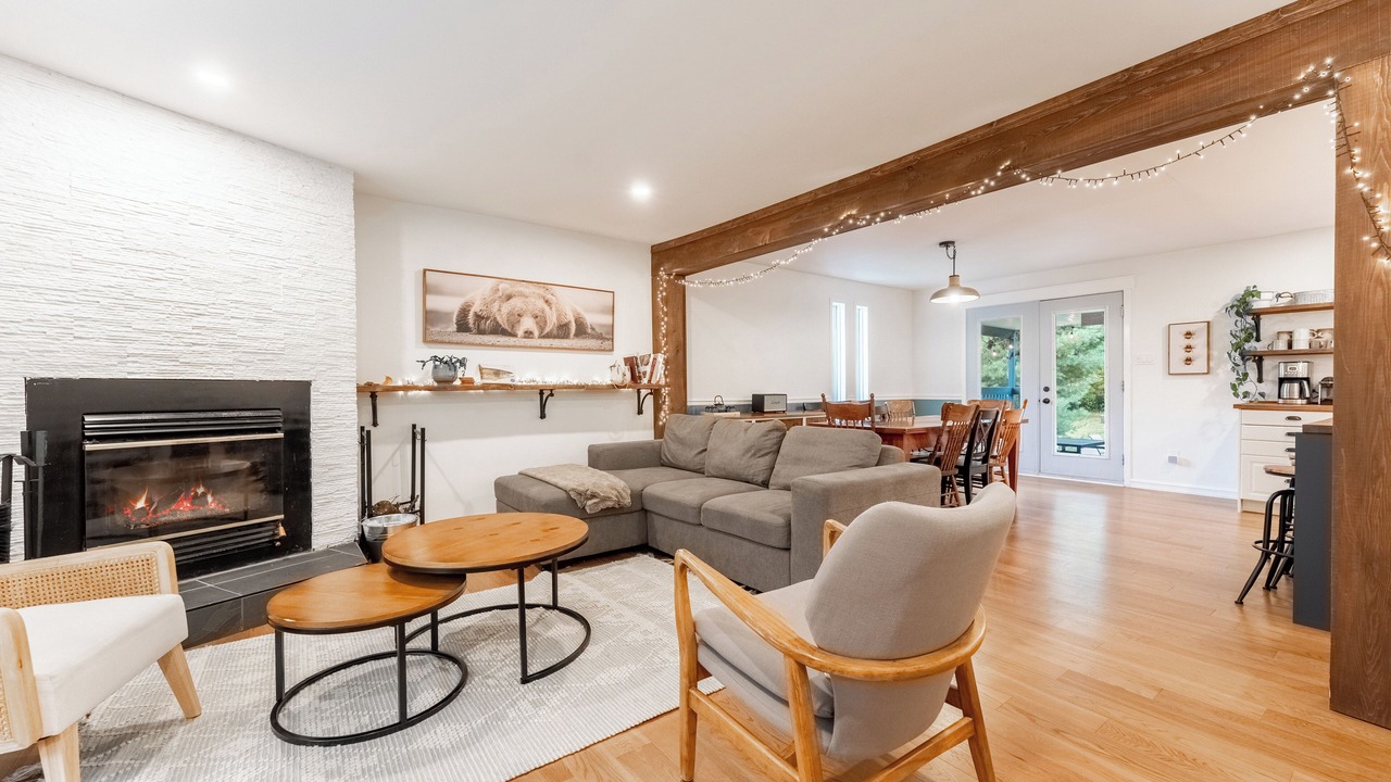 Photo of Livingroom in Saint-Emile-de-Suffolk