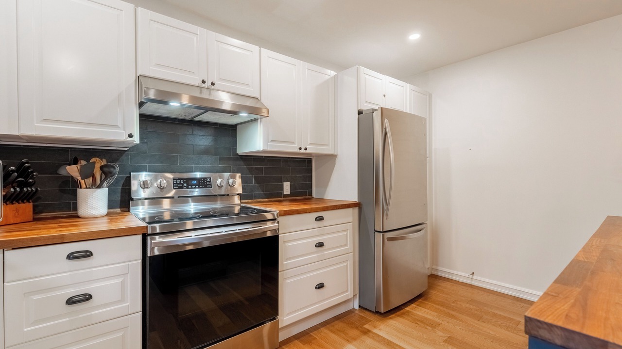 Photo of Kitchen in Saint-Emile-de-Suffolk