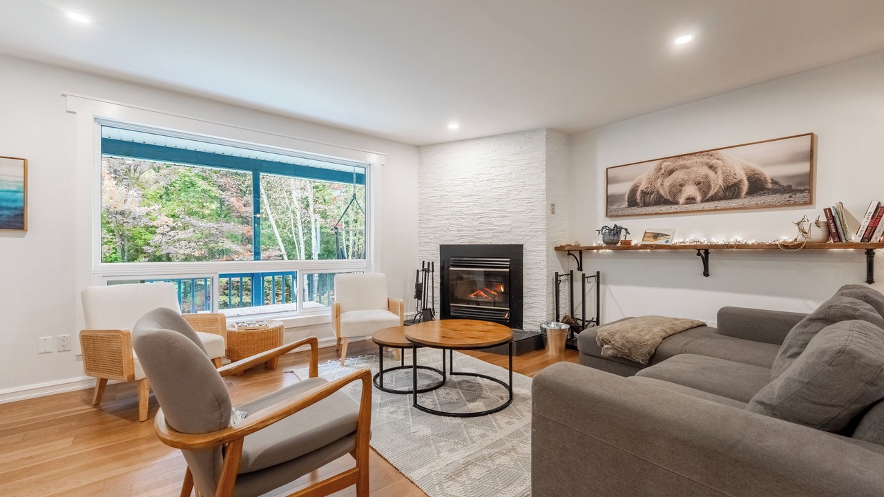 Photo of Livingroom in Saint-Emile-de-Suffolk