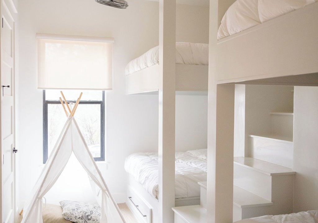 Photo of Bedroom in Graford