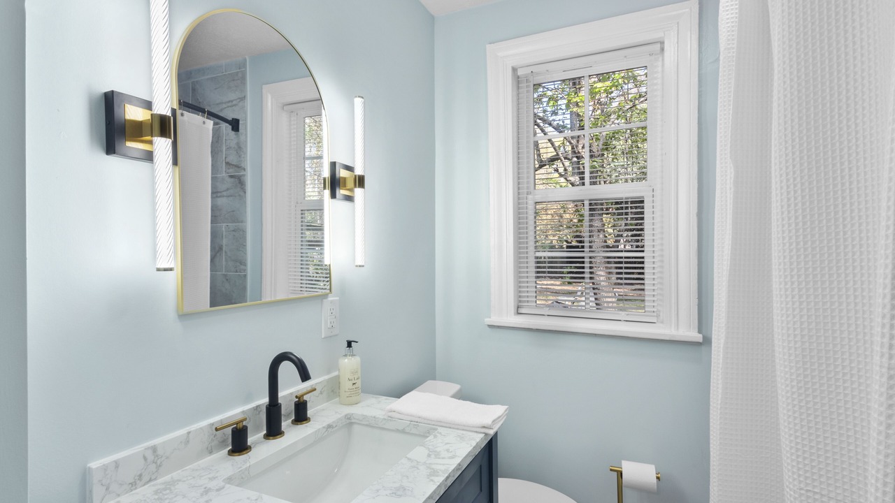 Photo of Bathroom in Forest Hills