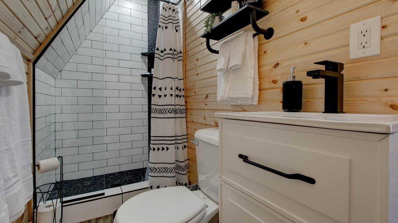 Photo of Bathroom in Stanton