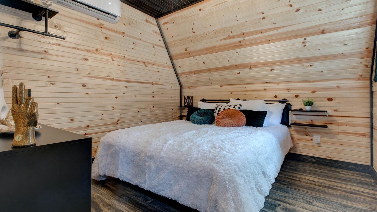 Photo of Bedroom in Stanton