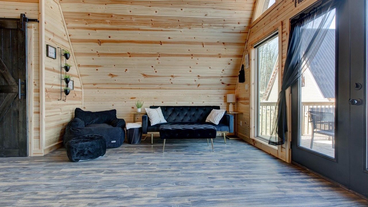 Photo of Livingroom in Stanton