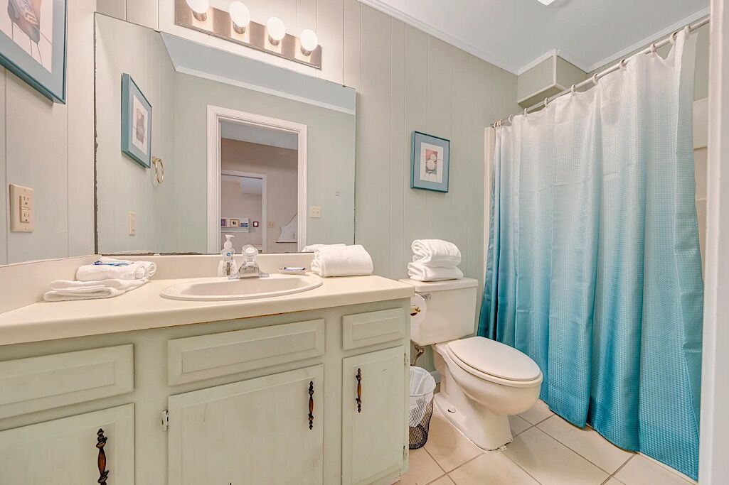 Photo of Bathroom in North Shore