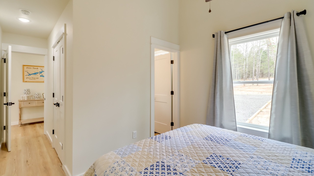 Photo of Bedroom in Tumbling Shoals