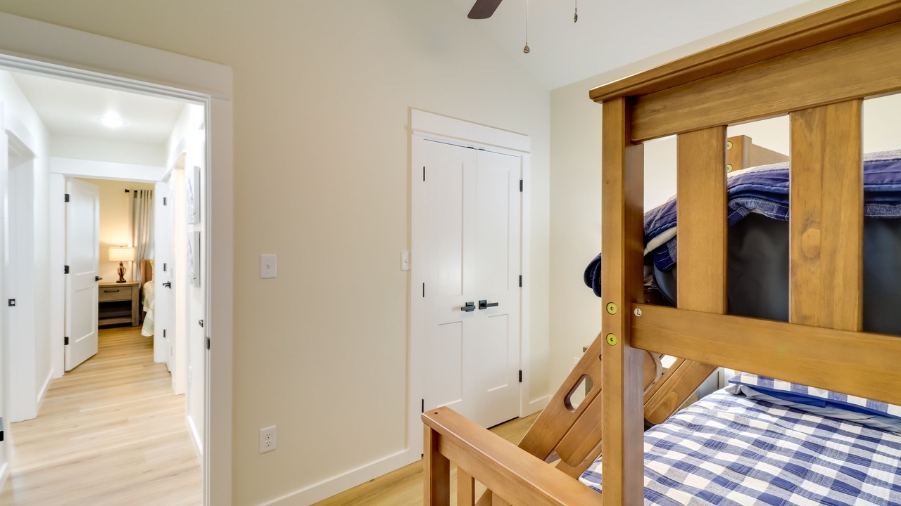 Photo of Bedroom in Tumbling Shoals