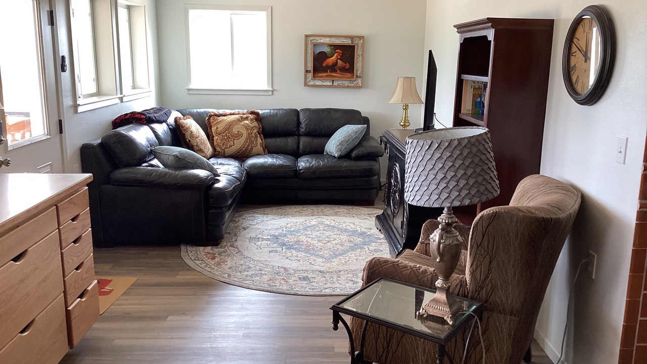 Photo of Livingroom in Junction