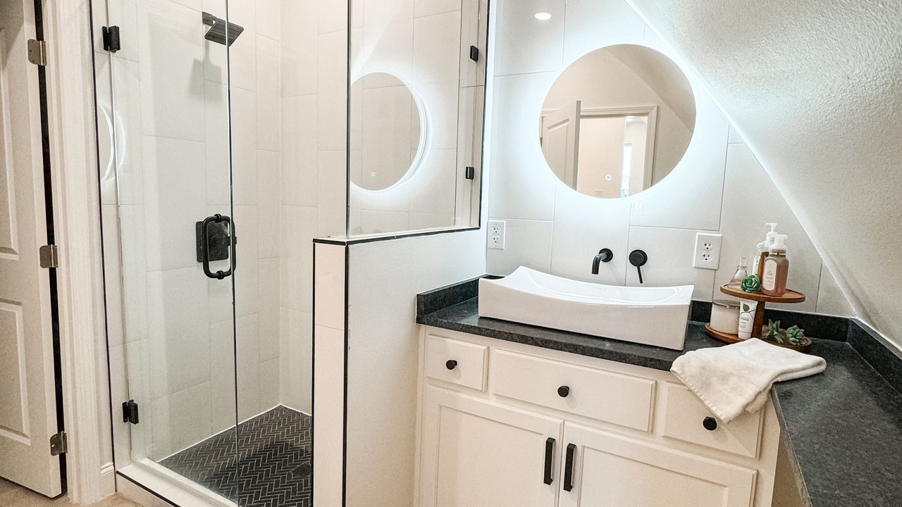 Photo of Bathroom in Grand Saline