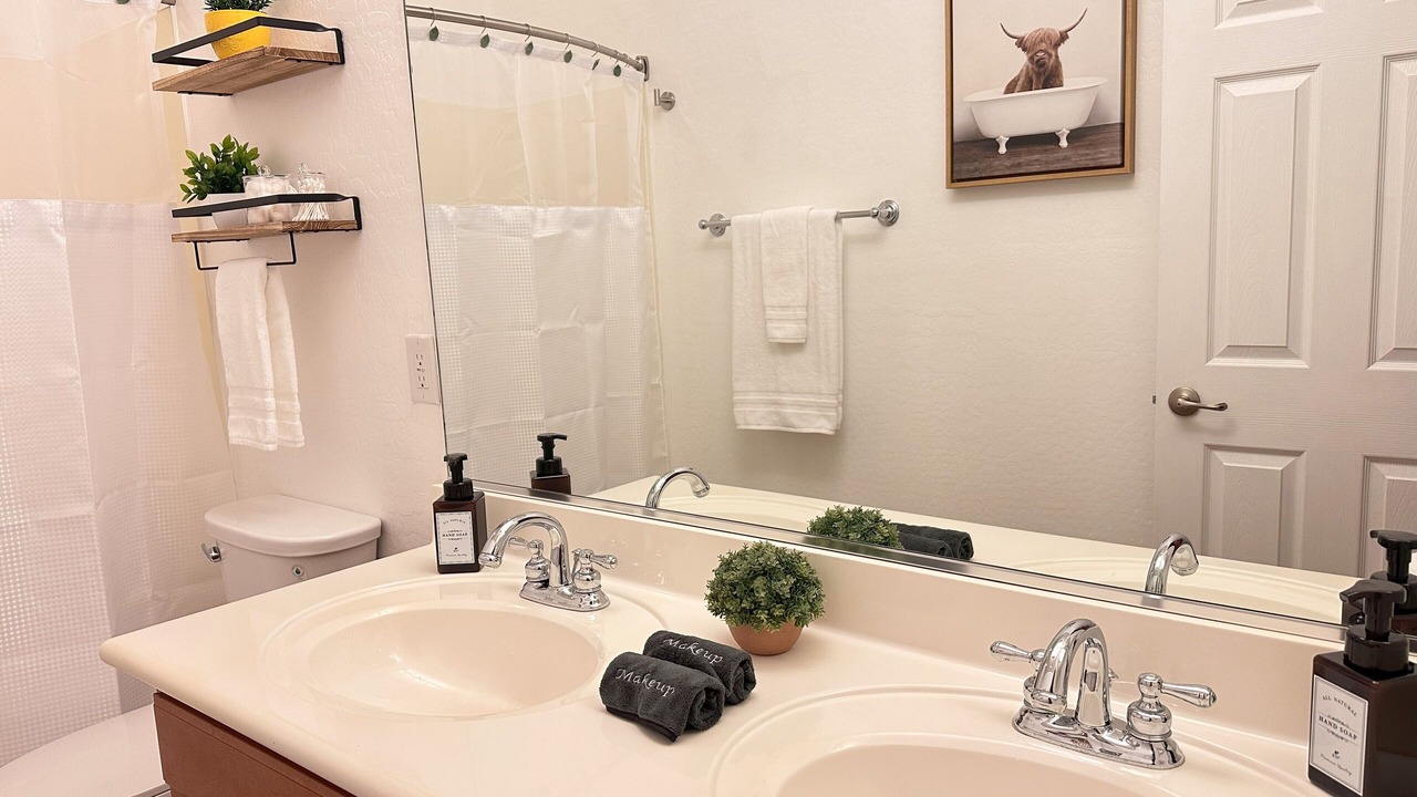 Photo of Bathroom in Carefree Crossing