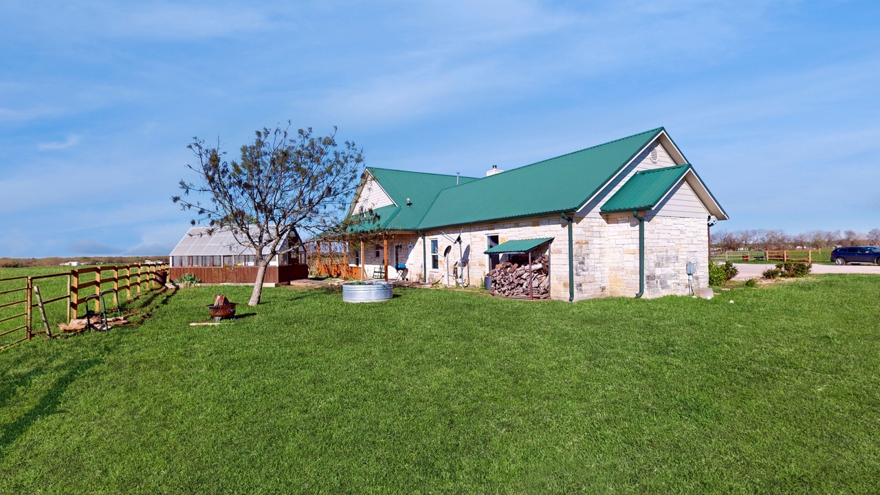 Photo of Outdoor in Celeste