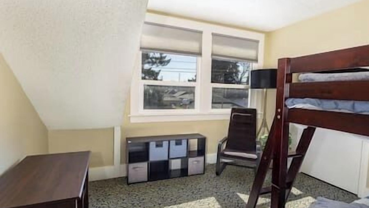 Photo of Bedroom in Newberg