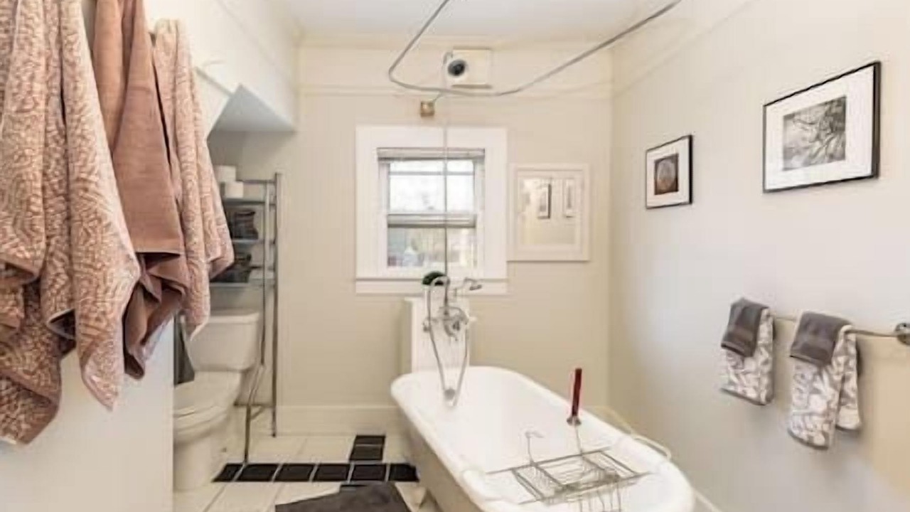 Photo of Bathroom in Newberg