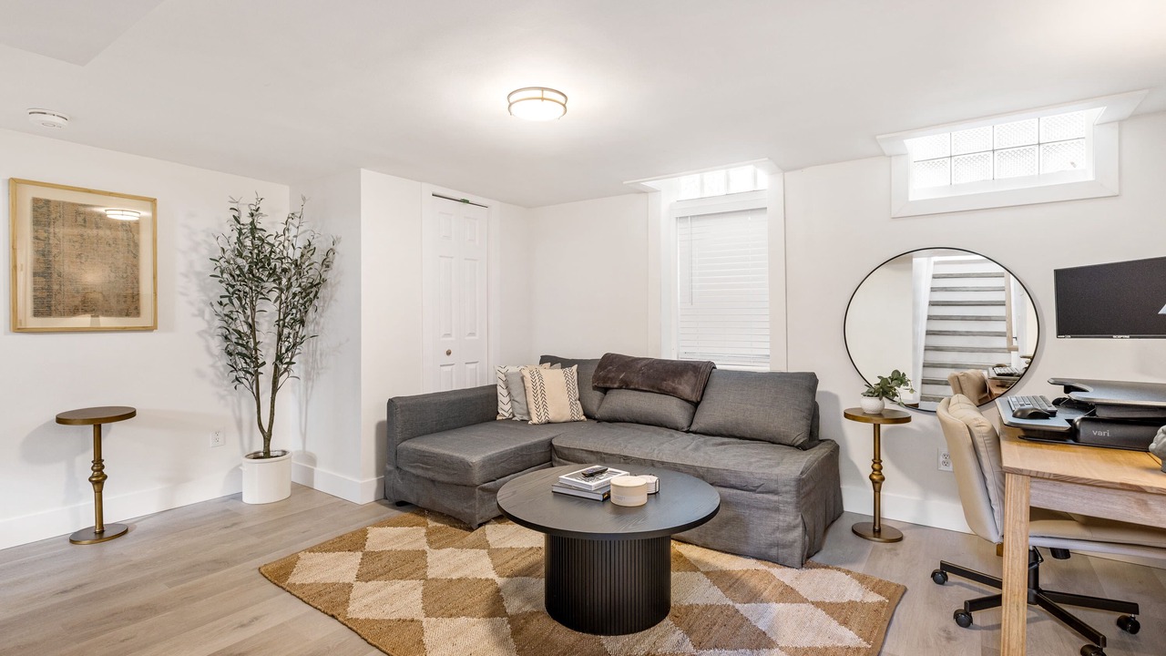 Photo of Livingroom in Oak Park