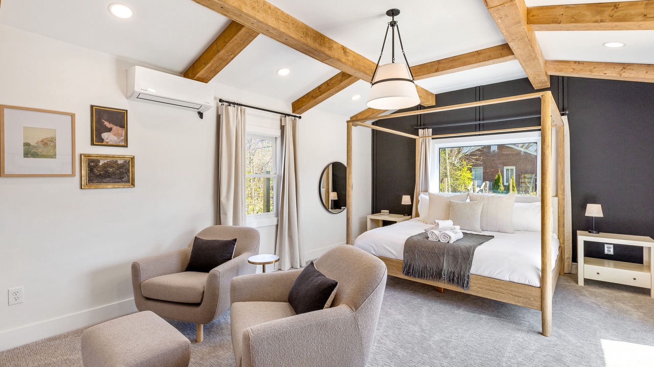 Photo of Bedroom in Oak Park