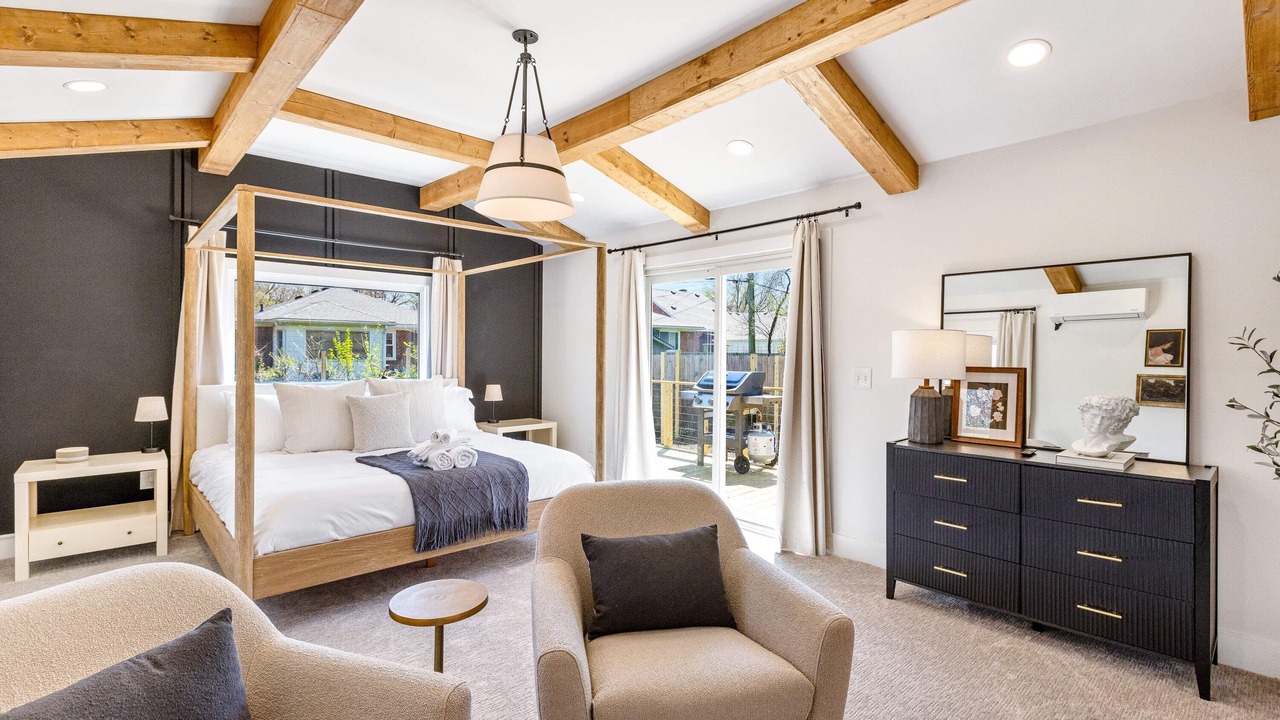 Photo of Bedroom in Oak Park