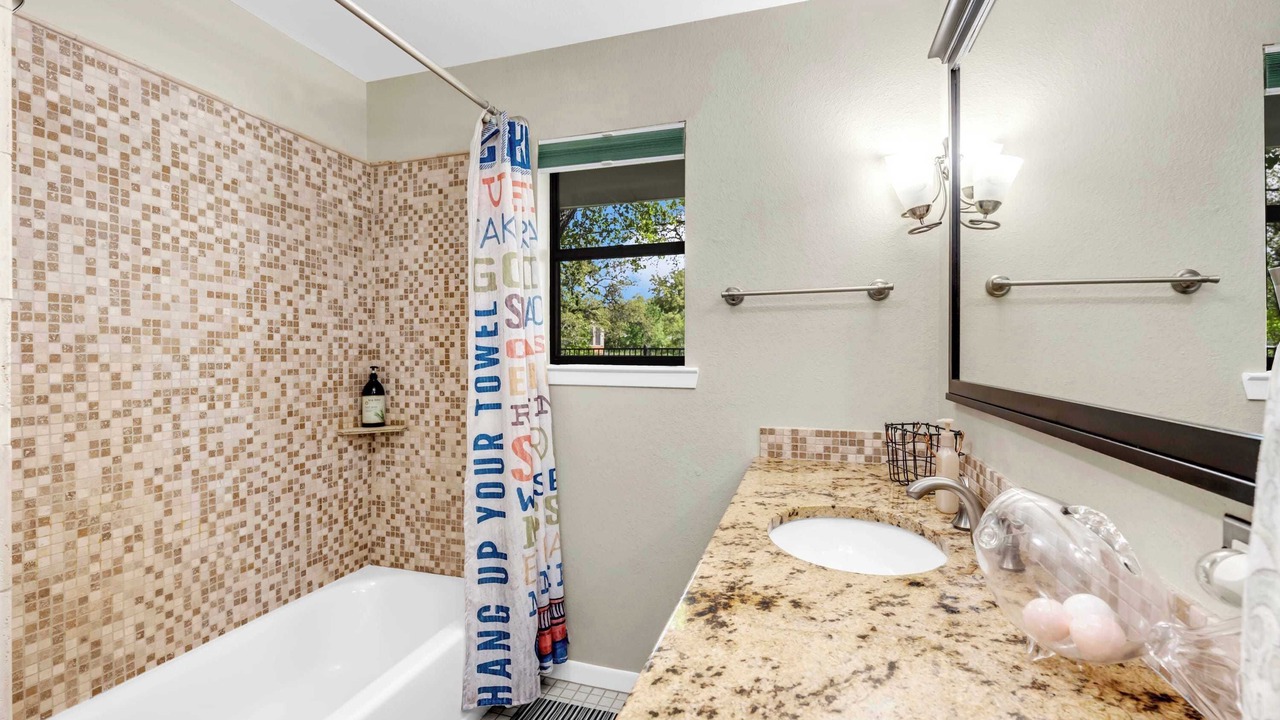 Photo of Bathroom in Kingsland