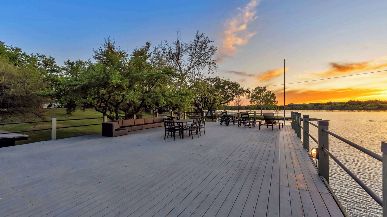 Photo of Outdoor in Kingsland
