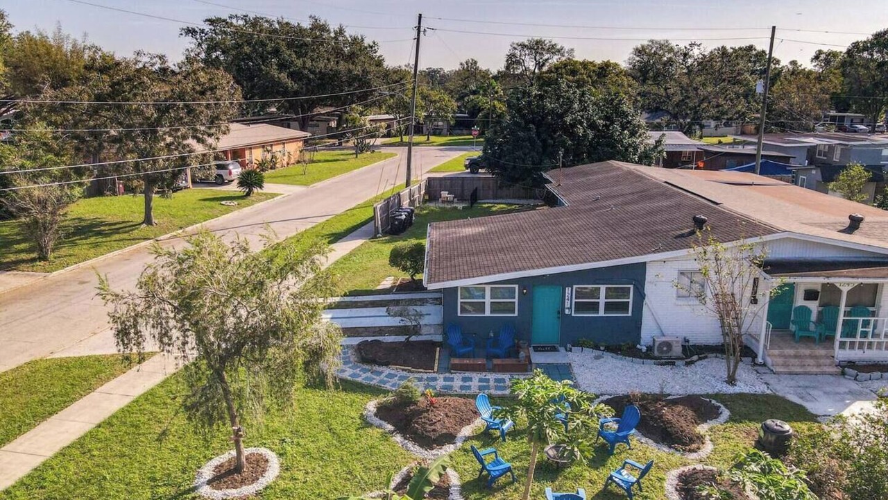 Photo of Outdoor in Dover Shores West