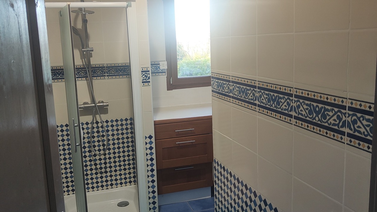 Photo of Bathroom in Le Bois-Hellain