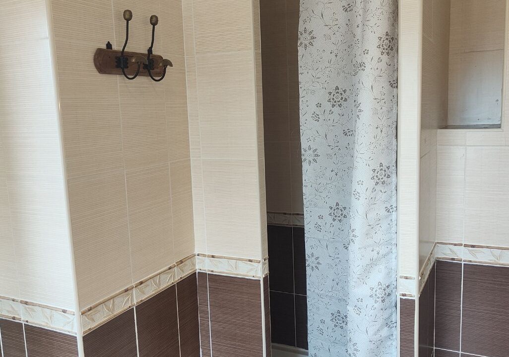 Photo of Bathroom in Le Bois-Hellain