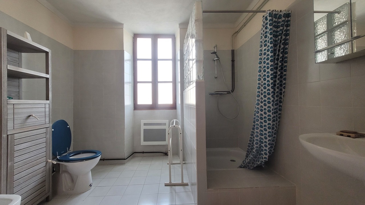 Photo of Bathroom in Montayral
