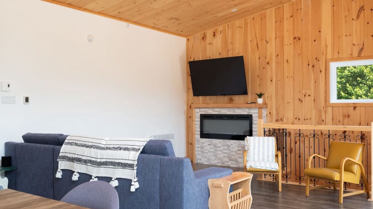 Photo of Livingroom in Mandeville