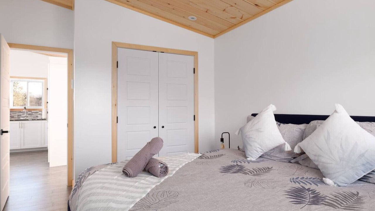 Photo of Bedroom in Mandeville
