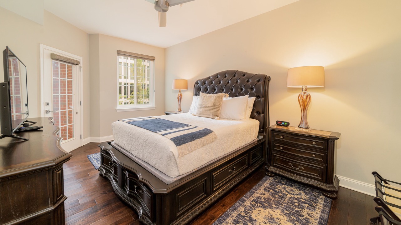 Photo of Bedroom in Greenville Downtown