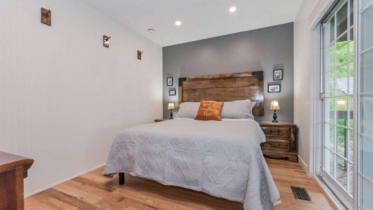Photo of Bedroom in Elora