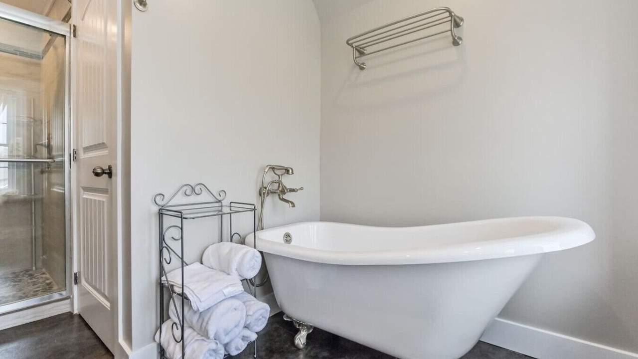 Photo of Bathroom in Elora