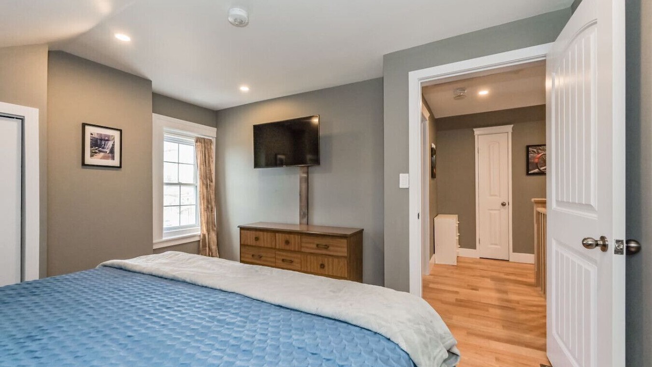 Photo of Bedroom in Elora