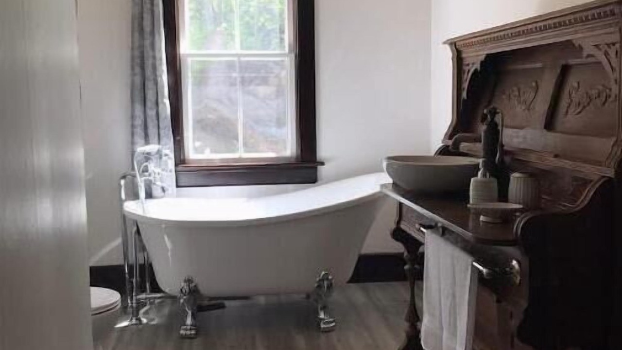 Photo of Bathroom in Fogo