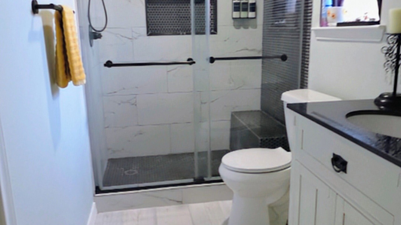 Photo of Bathroom in Deer Park