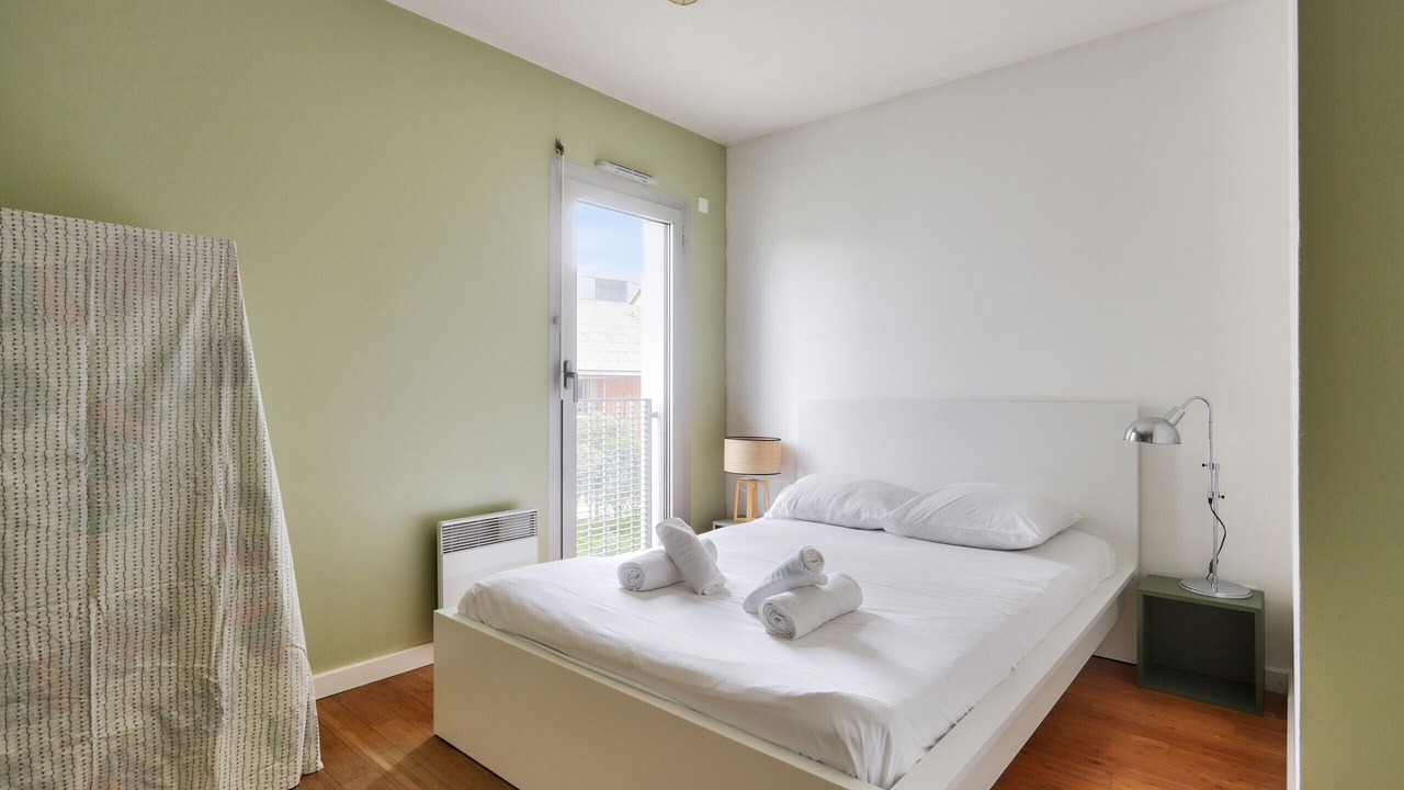 Photo of Bedroom in Republique - Les Ponts