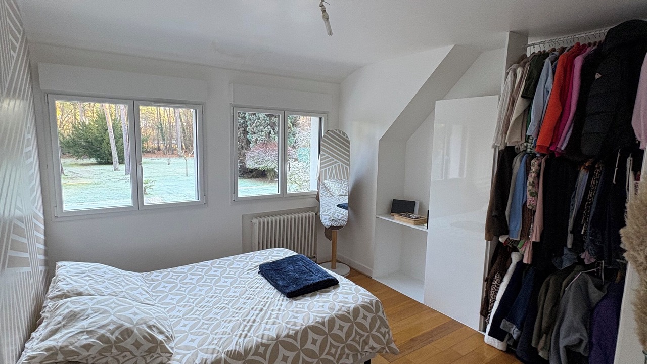 Photo of Bedroom in Change