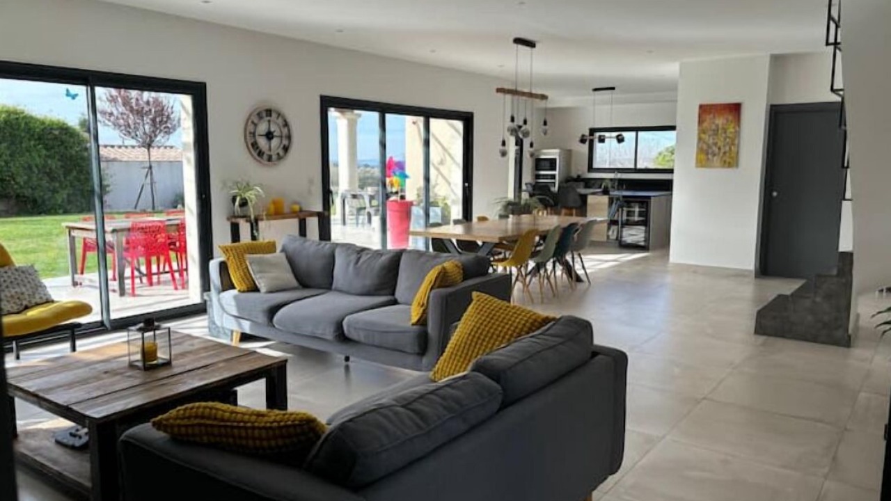 Photo of Livingroom in Cairanne