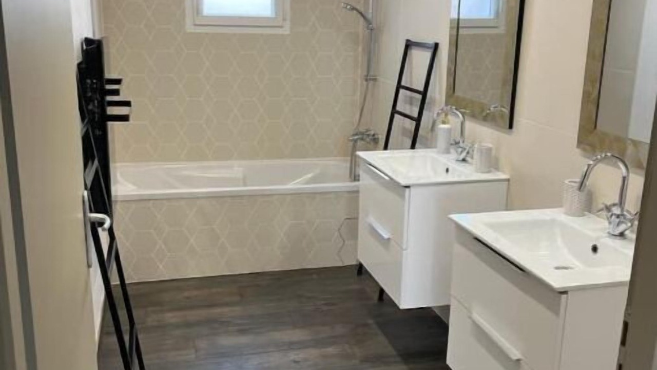 Photo of Bathroom in Le Teich