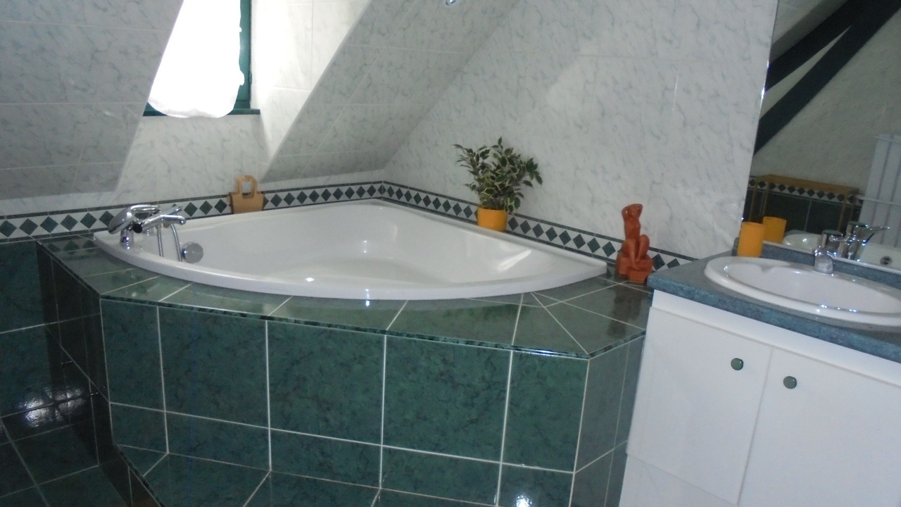 Photo of Bathroom in Castillon-de-Larboust