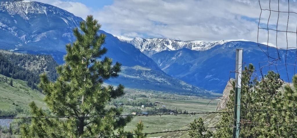 Photo of Others in Nye