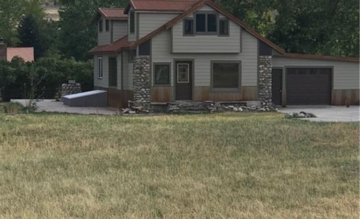 Photo of Outdoor in Nye