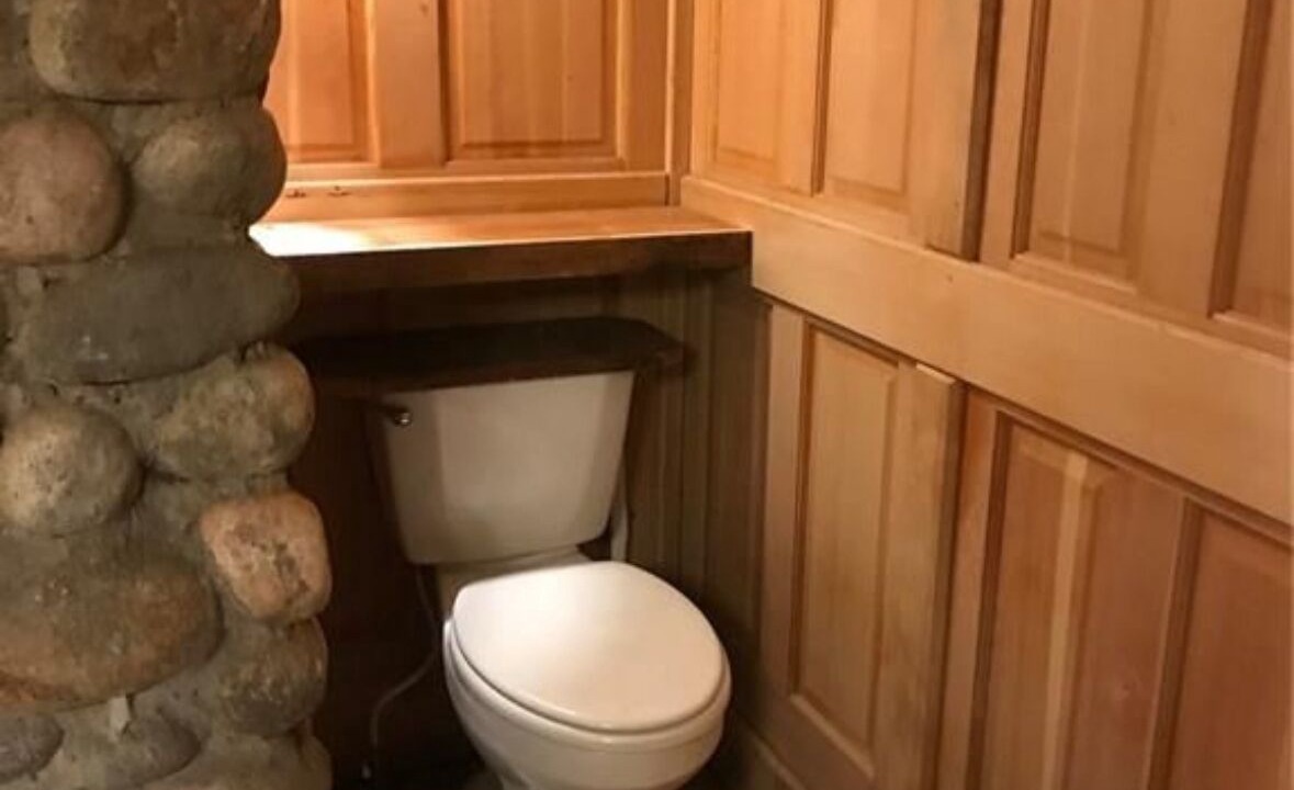 Photo of Bathroom in Nye