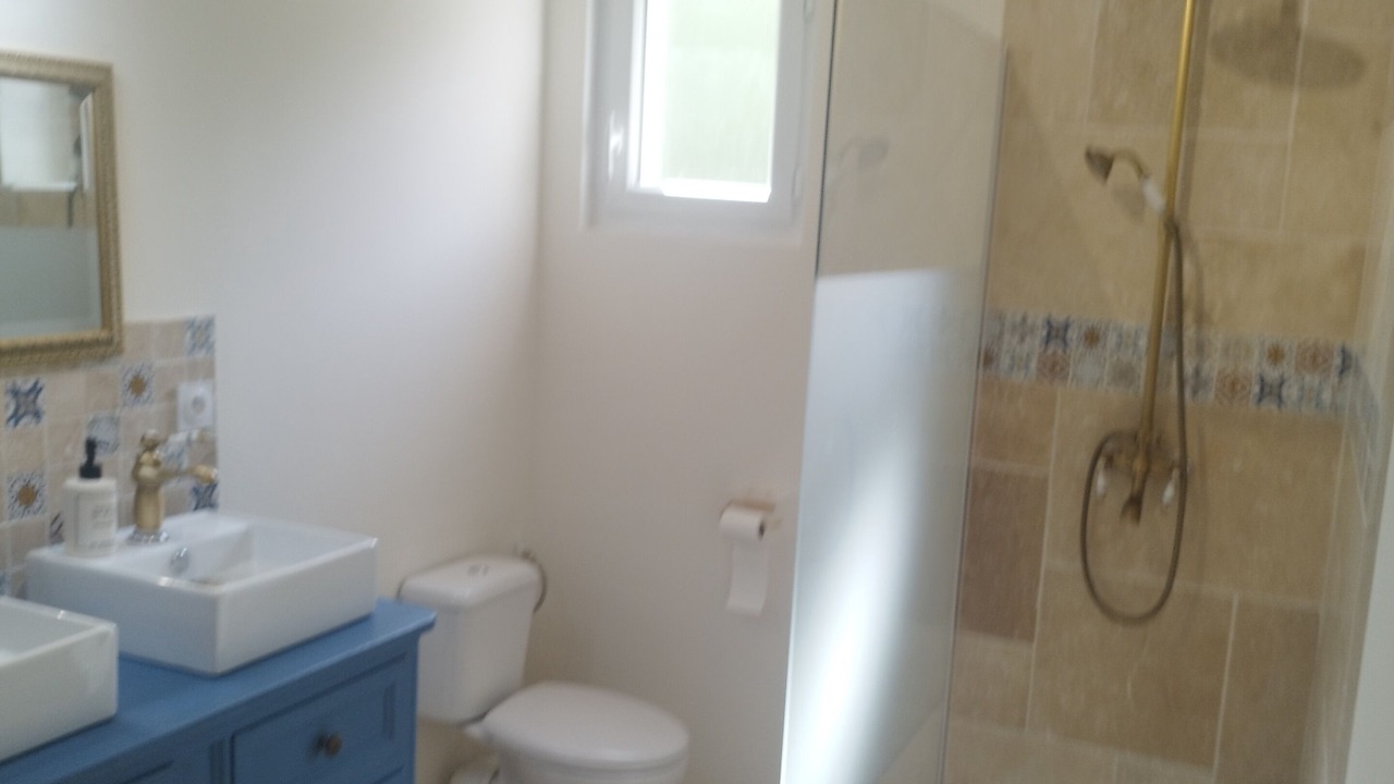 Photo of Bathroom in Chenonceaux