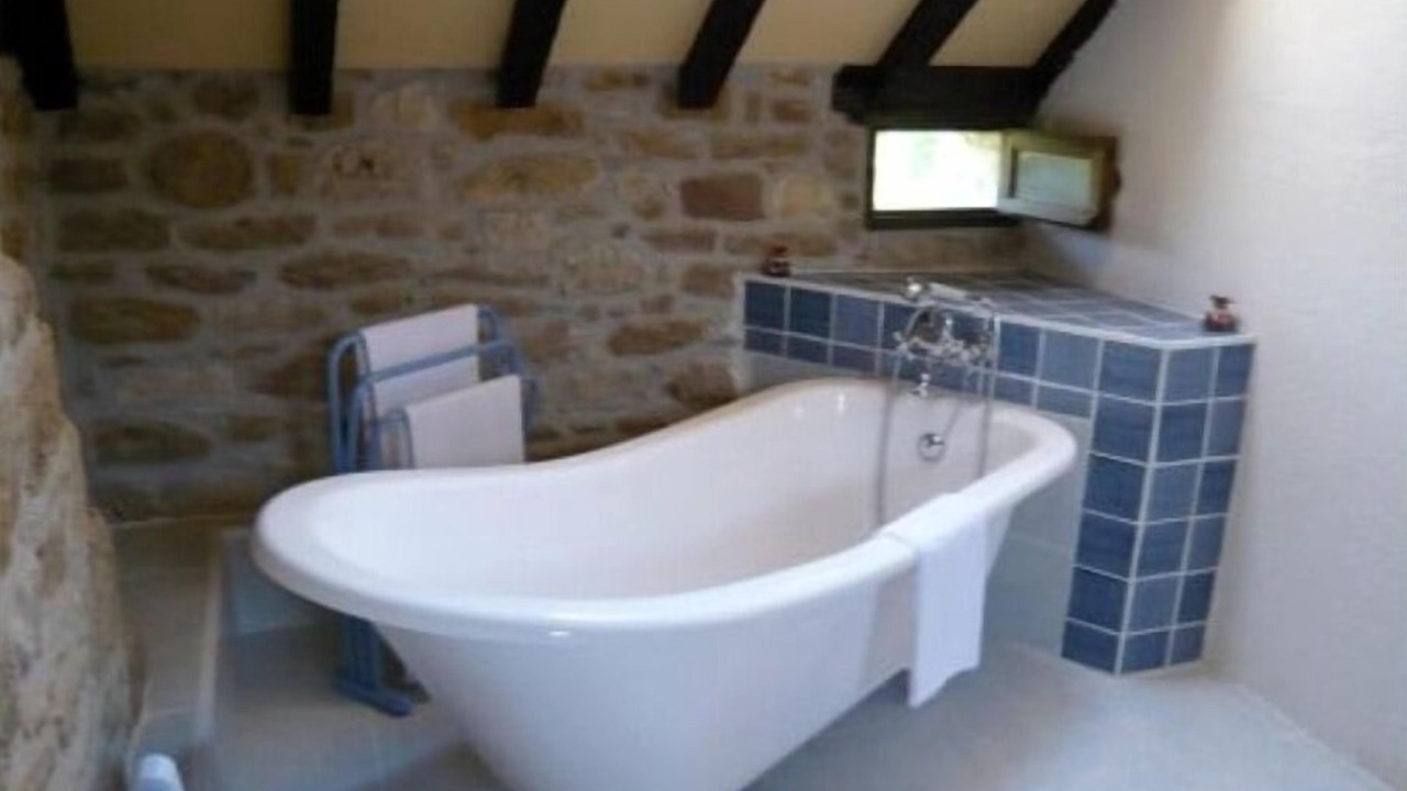 Photo of Bathroom in Vayrac