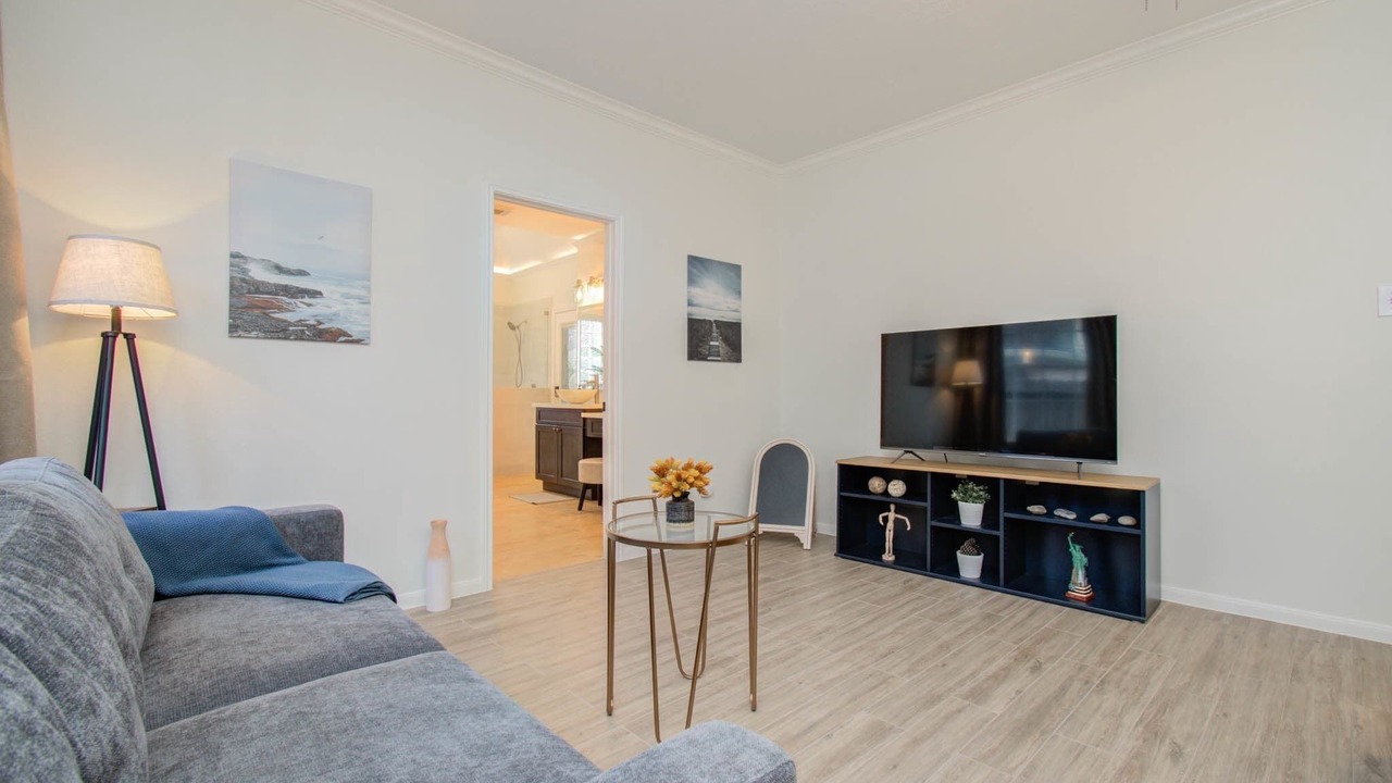 Photo of Livingroom in Cypress