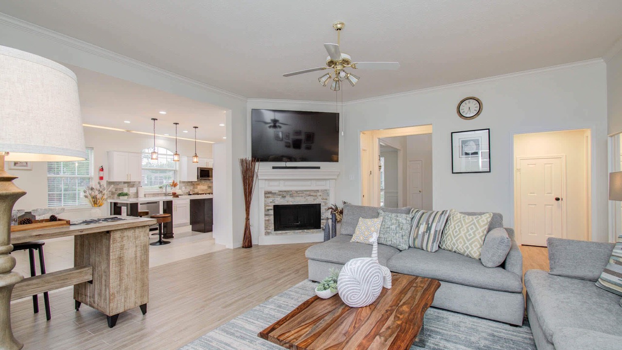Photo of Livingroom in Cypress