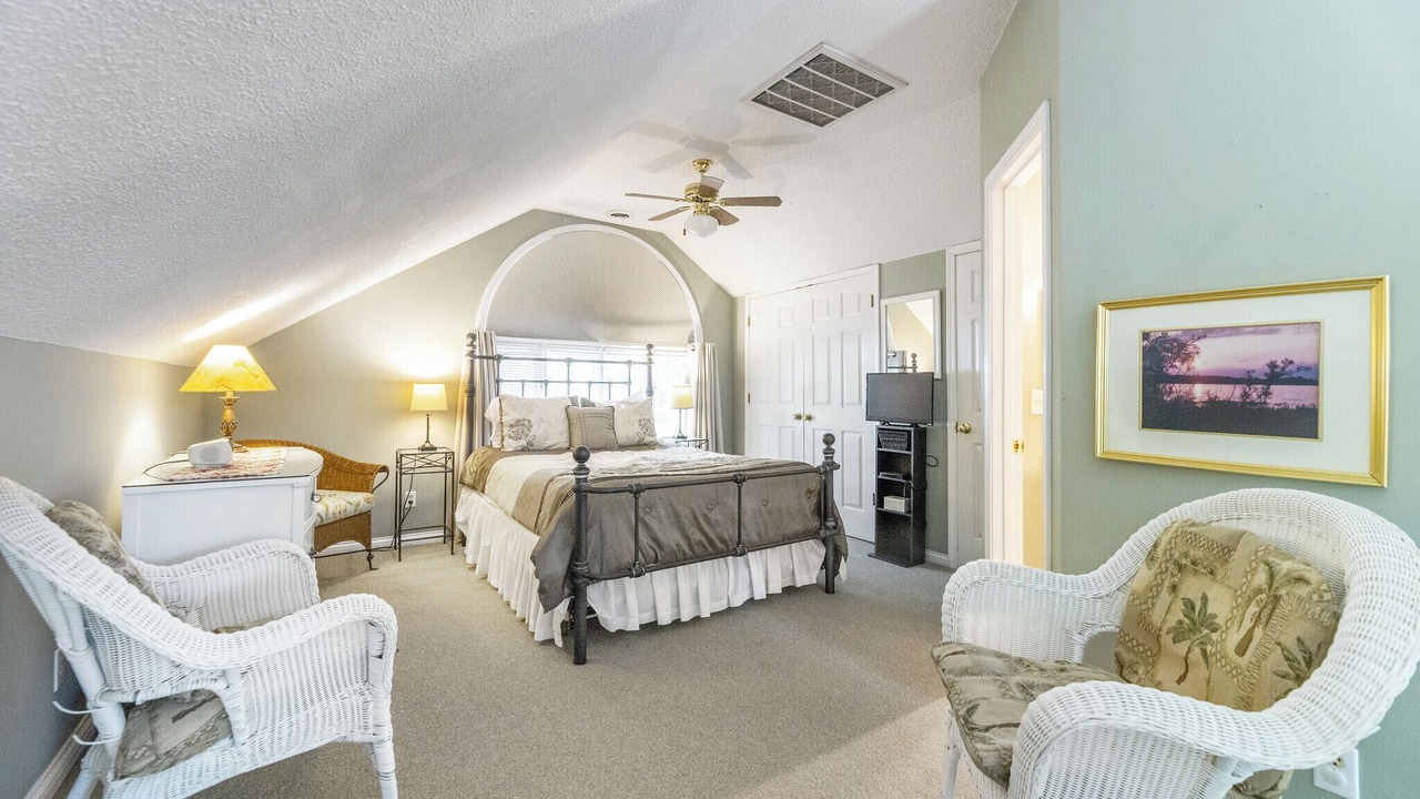 Photo of Bedroom in Grand Rivers
