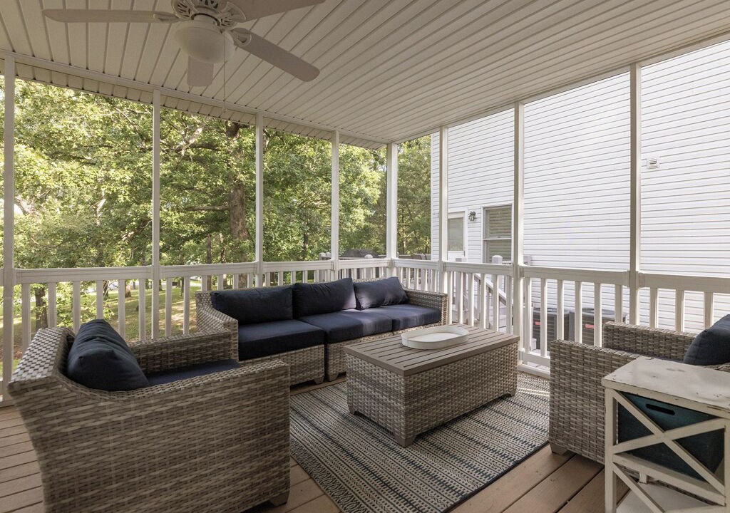Photo of Livingroom in Grand Rivers